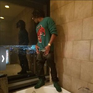 Gucci Green Sweater with Fierce Tiger Motif
